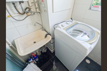 Apartamento para alugar com 65m², 2 quartos e 1 vagaÁrea de Serviço