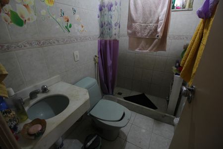 Apartamento à venda com 130m², 2 quartos e 2 vagasBanheiro Social 2