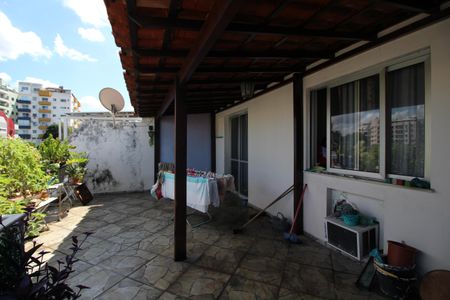 Apartamento à venda com 130m², 2 quartos e 2 vagasÁrea Externa