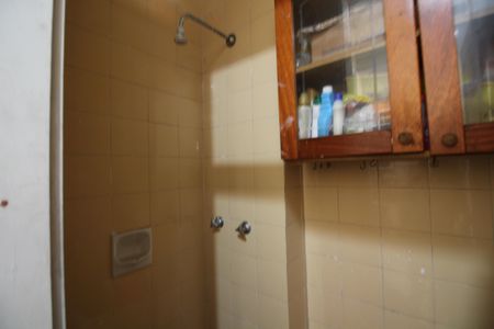 Apartamento à venda com 130m², 2 quartos e 2 vagasBanheiro de Serviço