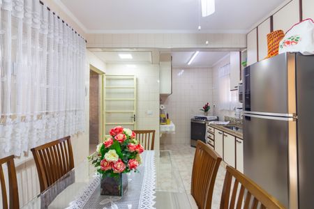 Apartamento à venda com 118m², 3 quartos e 2 vagas Apartamento à venda com 118m², 3 quartos e 2 vagasCozinha