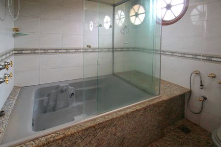 Casa à venda com 4500m², 5 quartos e 4 vagasBanheiro 3