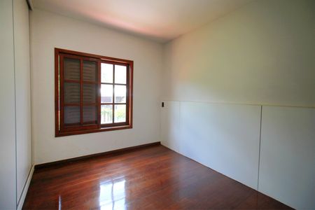 Casa à venda com 4500m², 5 quartos e 4 vagasQuarto 1