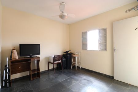 Casa à venda com 100m², 6 quartos e 3 vagasSuíte 4
