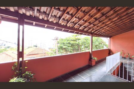 Casa à venda com 100m², 6 quartos e 3 vagasVaranda