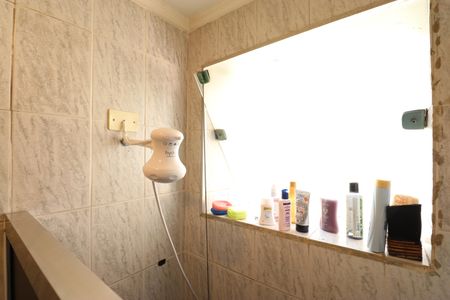 Casa à venda com 100m², 6 quartos e 3 vagasBanheiro da Suíte 2