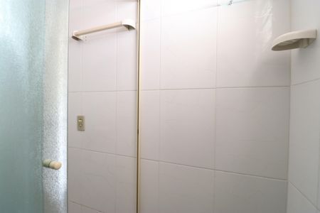 Casa à venda com 100m², 6 quartos e 3 vagasBanheiro da Suíte 4
