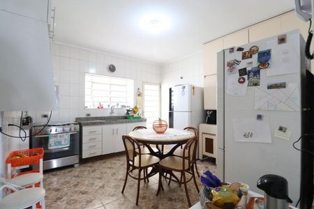Casa à venda com 100m², 6 quartos e 3 vagasCozinha