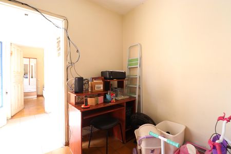 Casa à venda com 100m², 6 quartos e 3 vagasQuarto 1
