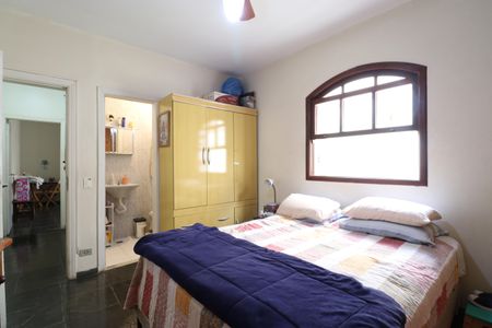 Casa à venda com 100m², 6 quartos e 3 vagasSuíte 2