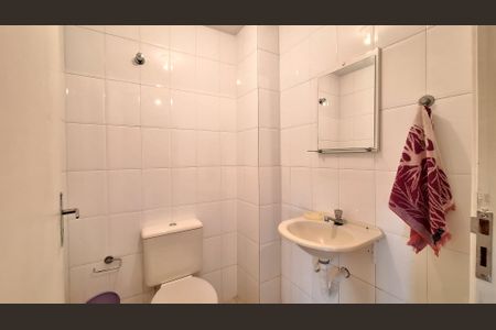 Casa à venda com 100m², 6 quartos e 3 vagasBanheiro de serviço
