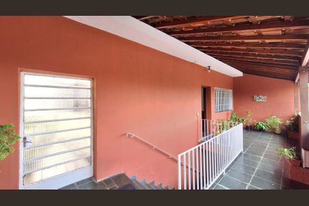 Casa à venda com 100m², 6 quartos e 3 vagasVaranda