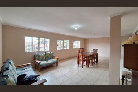 Casa à venda com 100m², 6 quartos e 3 vagasSalão