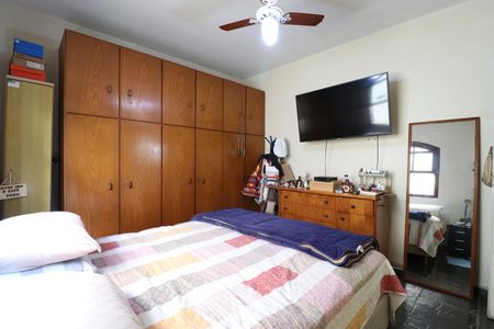 Casa à venda com 100m², 6 quartos e 3 vagasSuíte 2