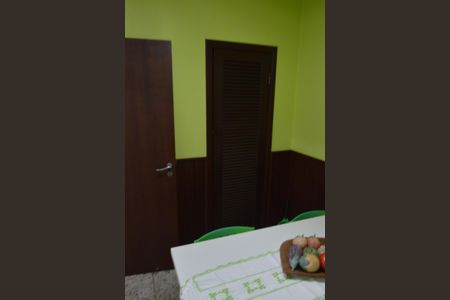 Casa de condomínio à venda com 200m², 3 quartos e 3 vagas Casa de condomínio à venda com 200m², 3 quartos e 3 vagasCopa