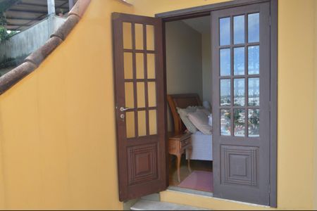 Casa de condomínio à venda com 200m², 3 quartos e 3 vagas Casa de condomínio à venda com 200m², 3 quartos e 3 vagasVaranda da Suíte