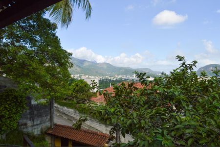 Casa de condomínio à venda com 200m², 3 quartos e 3 vagas Casa de condomínio à venda com 200m², 3 quartos e 3 vagasVista da Varanda