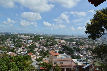 Casa de condomínio à venda com 200m², 3 quartos e 3 vagas Casa de condomínio à venda com 200m², 3 quartos e 3 vagasVista do Quarto 2