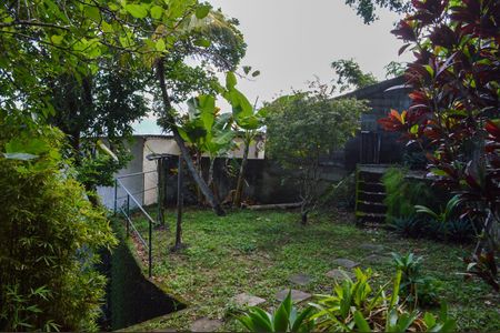 Casa de condomínio à venda com 200m², 3 quartos e 3 vagas Casa de condomínio à venda com 200m², 3 quartos e 3 vagasPomar