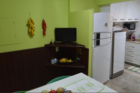 Casa de condomínio à venda com 200m², 3 quartos e 3 vagas Casa de condomínio à venda com 200m², 3 quartos e 3 vagasCopa