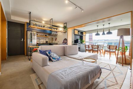 Apartamento à venda com 85m², 2 quartos e 2 vagasSala/Cozinha