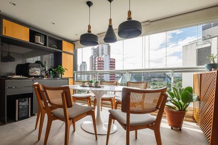 Apartamento à venda com 85m², 2 quartos e 2 vagasSala/Cozinha