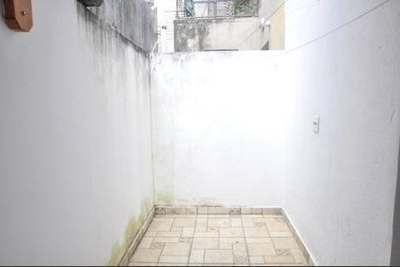 Casa à venda com 1000m², 8 quartos e 6 vagas Casa à venda com 1000m², 8 quartos e 6 vagasÁrea de Serviço