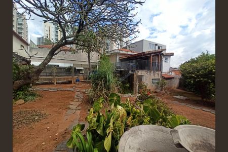 Casa à venda com 1000m², 8 quartos e 6 vagas Casa à venda com 1000m², 8 quartos e 6 vagasÁrea Verde