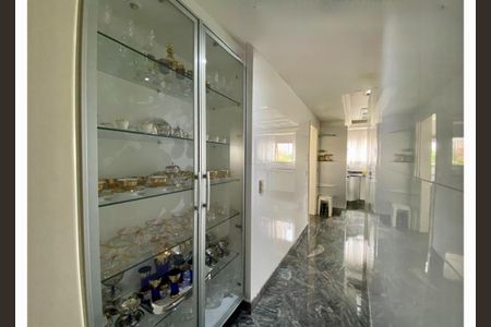 Apartamento à venda com 293m², 4 quartos e 5 vagas Apartamento à venda com 293m², 4 quartos e 5 vagasFoto 33