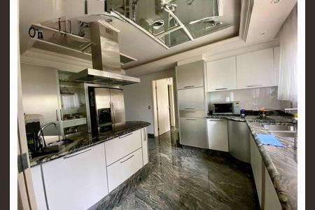 Apartamento à venda com 293m², 4 quartos e 5 vagas Apartamento à venda com 293m², 4 quartos e 5 vagasFoto 25