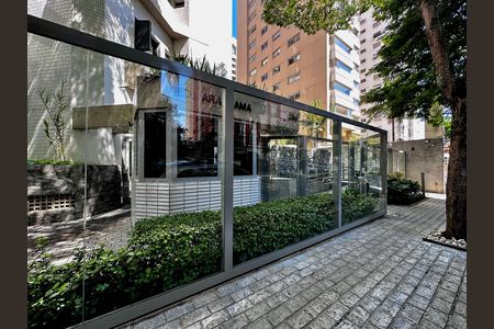 Apartamento à venda com 170m², 4 quartos e 3 vagas Apartamento à venda com 170m², 4 quartos e 3 vagasFachada