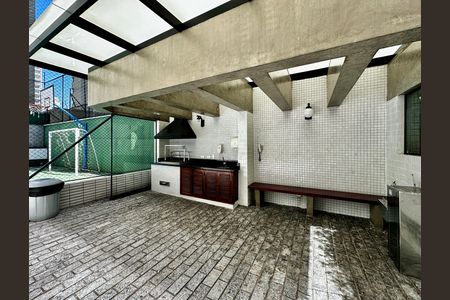 Apartamento à venda com 170m², 4 quartos e 3 vagas Apartamento à venda com 170m², 4 quartos e 3 vagasChurrasqueira