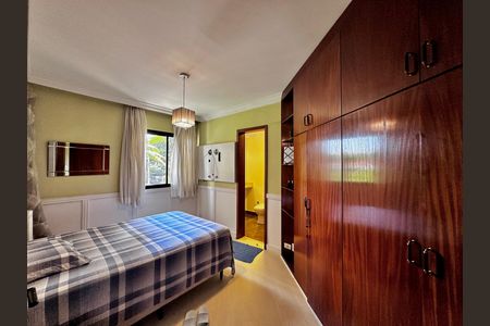 Apartamento à venda com 170m², 4 quartos e 3 vagas Apartamento à venda com 170m², 4 quartos e 3 vagasSuíte 3