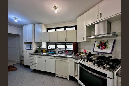 Apartamento à venda com 170m², 4 quartos e 3 vagas Apartamento à venda com 170m², 4 quartos e 3 vagasCozinha