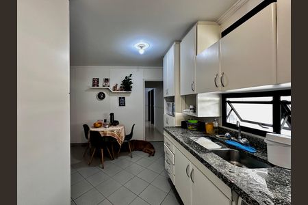 Apartamento à venda com 170m², 4 quartos e 3 vagas Apartamento à venda com 170m², 4 quartos e 3 vagasCozinha