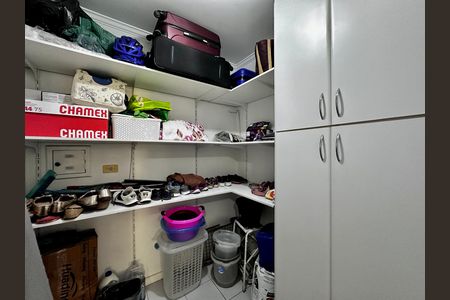 Apartamento à venda com 170m², 4 quartos e 3 vagas Apartamento à venda com 170m², 4 quartos e 3 vagasDespensa