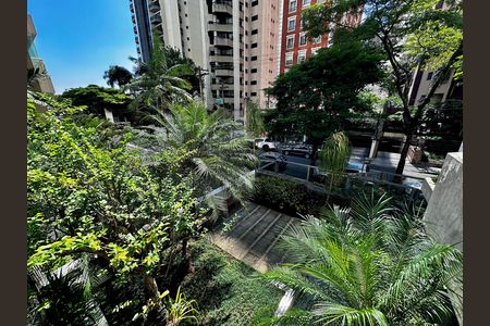 Apartamento à venda com 170m², 4 quartos e 3 vagas Apartamento à venda com 170m², 4 quartos e 3 vagasVista Sacada