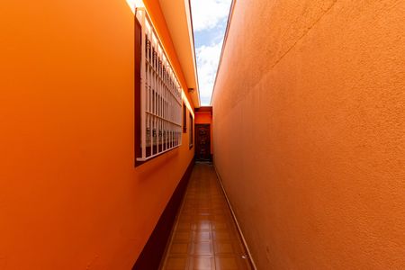Casa para alugar com 97m², 1 quarto e 2 vagasCorredor Externo