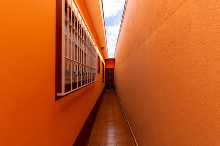 Casa para alugar com 97m², 1 quarto e 2 vagasCorredor Externo