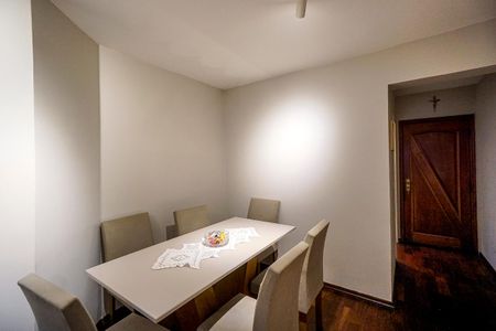 Apartamento à venda com 75m², 3 quartos e 1 vagaSala