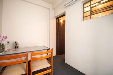 Casa à venda com 80m², 3 quartos e 2 vagasEscritório