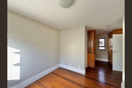 Apartamento para alugar com 270m², 3 quartos e 3 vagasSuíte 1