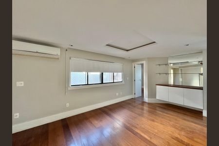 Apartamento para alugar com 270m², 3 quartos e 3 vagasSala