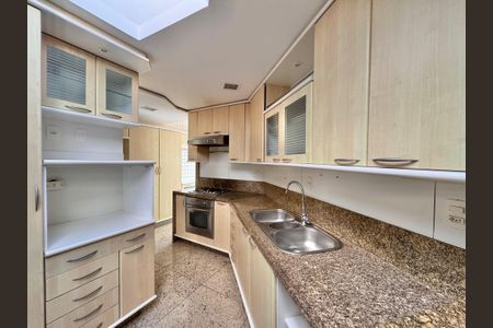Apartamento para alugar com 270m², 3 quartos e 3 vagasCozinha