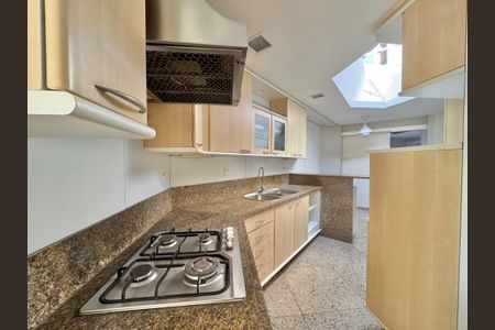 Apartamento para alugar com 270m², 3 quartos e 3 vagasCozinha