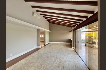 Apartamento para alugar com 270m², 3 quartos e 3 vagasSala