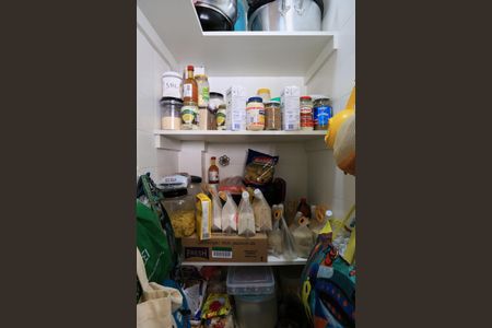 Apartamento à venda com 230m², 5 quartos e 2 vagasDespensa