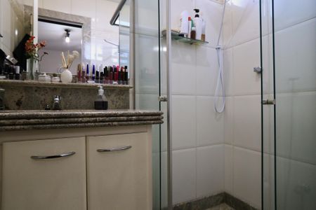 Apartamento à venda com 230m², 5 quartos e 2 vagasBanheiro da Suíte
