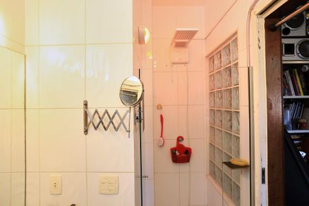 Apartamento à venda com 230m², 5 quartos e 2 vagasBanheiro da Suíte 2