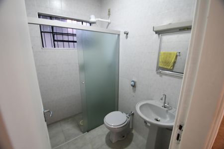 Casa à venda com 164m², 3 quartos e 2 vagasBanheiro da Suíte